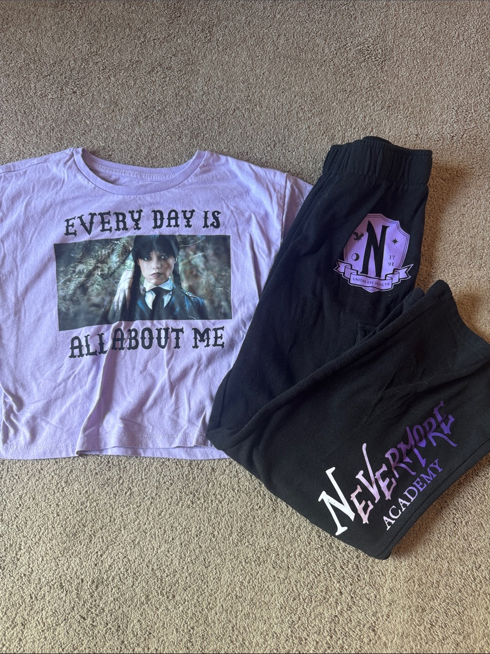 Nevermore Academy Graphic Tee & Joggers Set - Lavender & Black